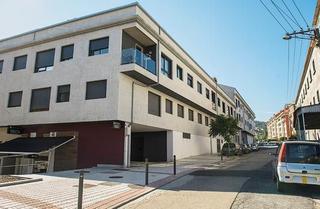 Aparcament cotxe  Rúa as barxas. Venta moaña-rúa as barxas local para garajes.