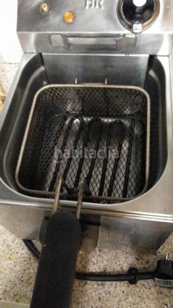 Foto eee16254-bcca-4a81-9167-2c61f266f49e. Local comercial a Comesaña - Matamá Vigo