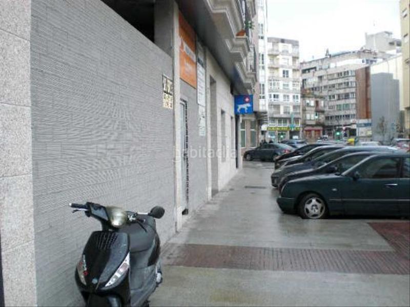 Foto 1879ab5b-8371-42b8-b2bd-96ba2ca523d0. Locale commerciale in As Travesas - Balaidos Vigo