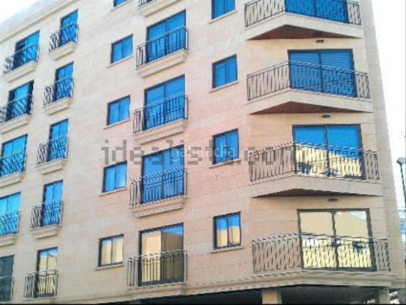 Foto ca8d7bc8-1acc-4217-befb-a6256022f842. Locale commerciale in As Travesas - Balaidos Vigo