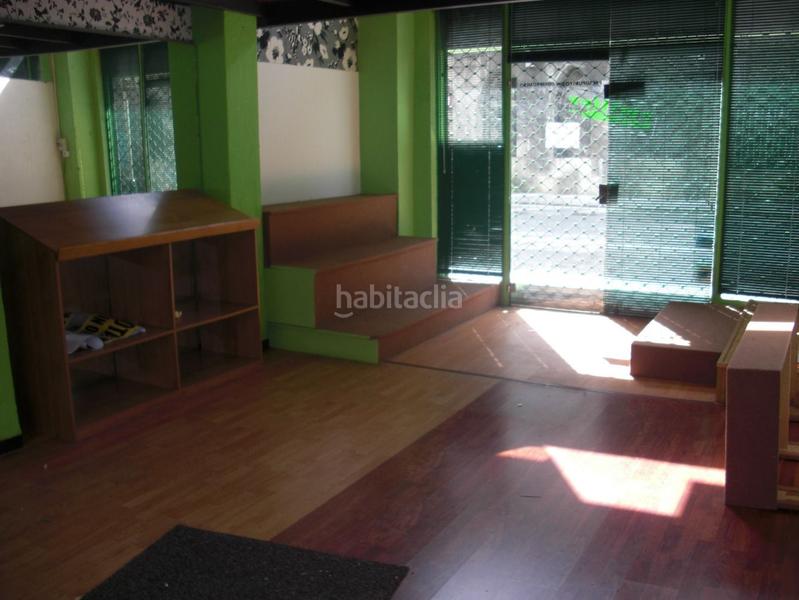 Foto 1923a12e-d429-4918-adfe-3f8ce0637338. Lloguer local comercial a Camelias - Pi y Margall Vigo