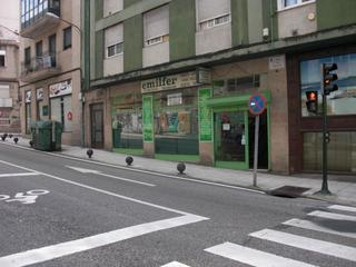 Location Local commercial  Rúa da falperra. Alquiler local calle falperra-pi y margall.