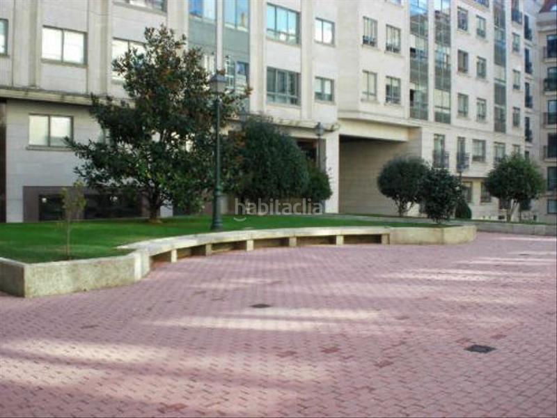 Foto b756c233-561e-4519-b843-786e93650d34. Lloguer local comercial a O Castro Vigo