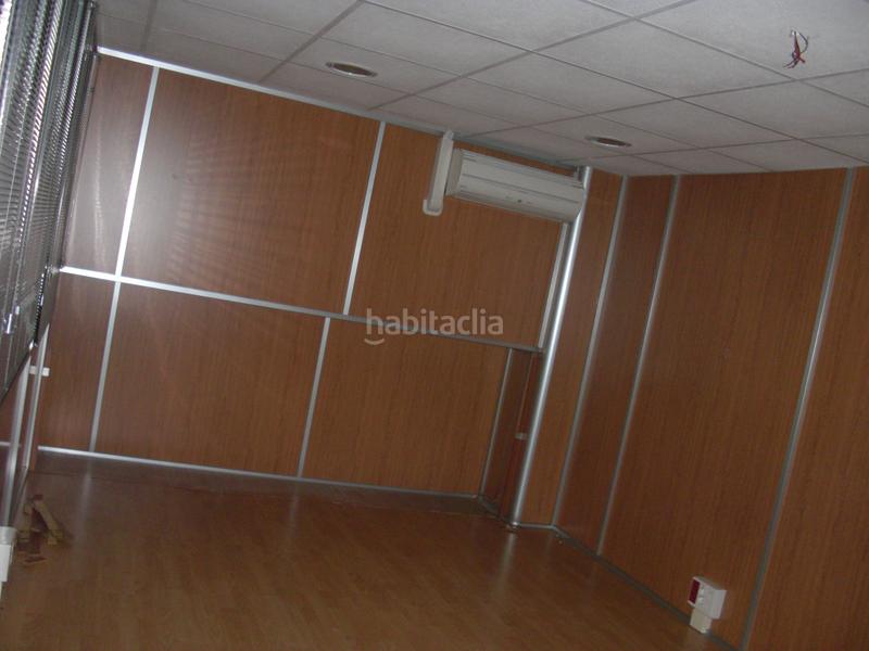 Foto cc17039f-49b1-41dd-a879-00d0569152f6. Location bâtiment à usage industriel dans Cabral - Candeán Vigo