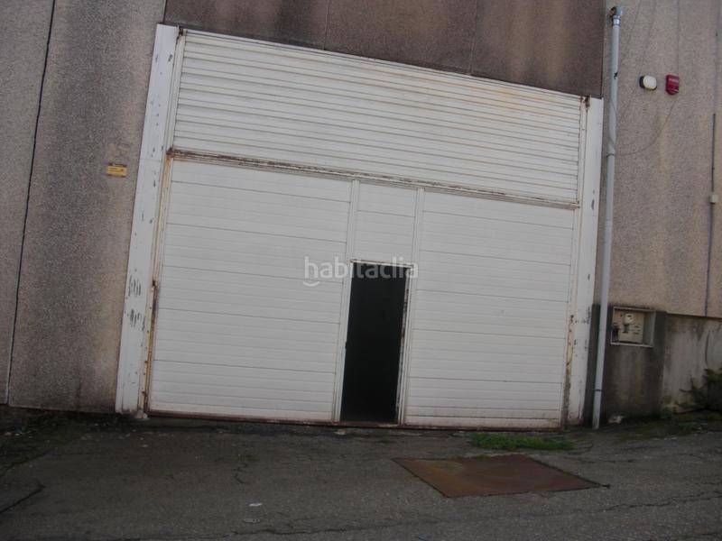 Foto f1e28201-8a35-4cb8-947a-eab0e3a67d3e. Location bâtiment à usage industriel dans Cabral - Candeán Vigo