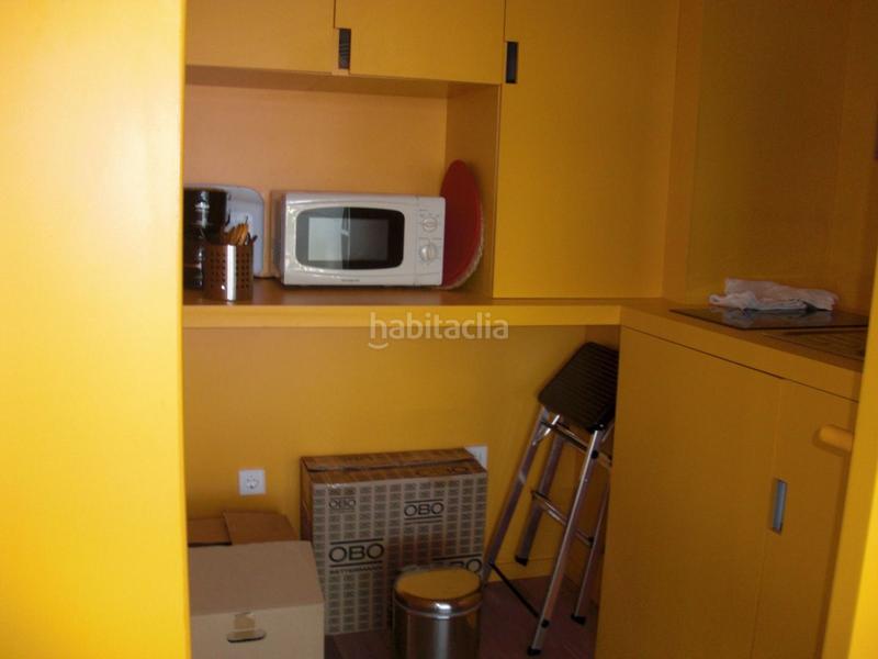 Foto 0f1dea23-2945-4223-9f1d-be82895cf573. Oficina amb calefacció a Centro - Areal Vigo