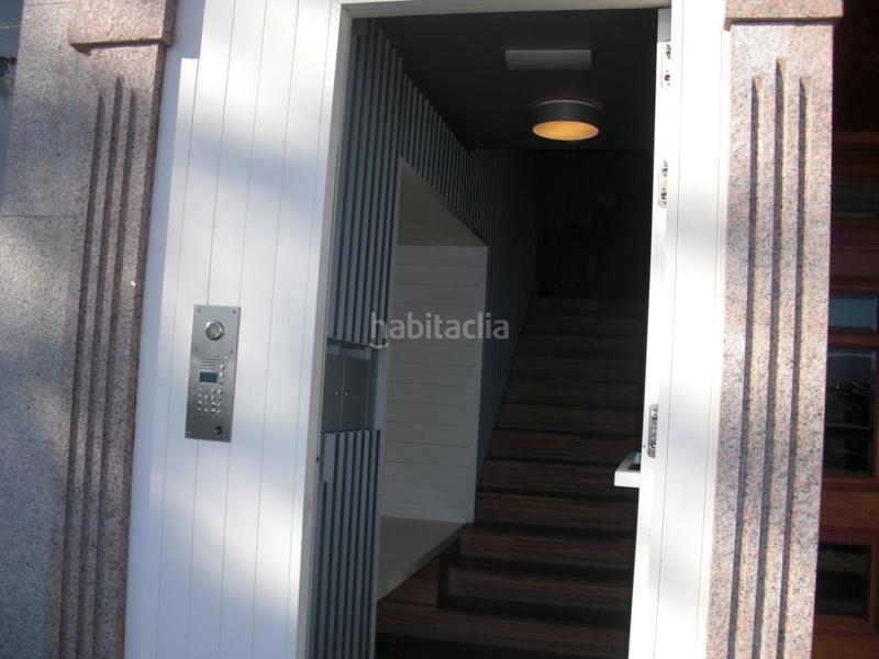 Foto 3aaa2ab9-d528-4720-a0c9-3452b9c48356. Oficina amb calefacció a Centro - Areal Vigo