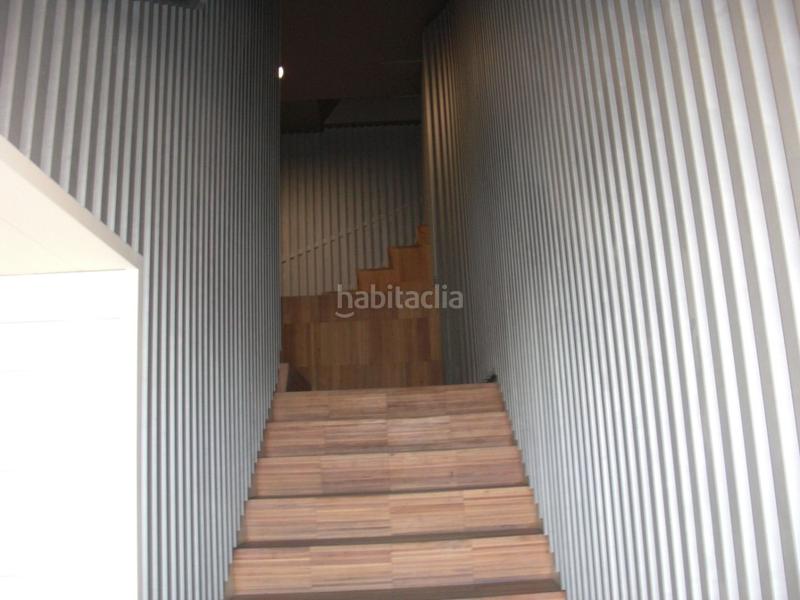 Foto 5c6d72a2-171c-4b02-8673-aef87779180e. Oficina amb calefacció a Centro - Areal Vigo