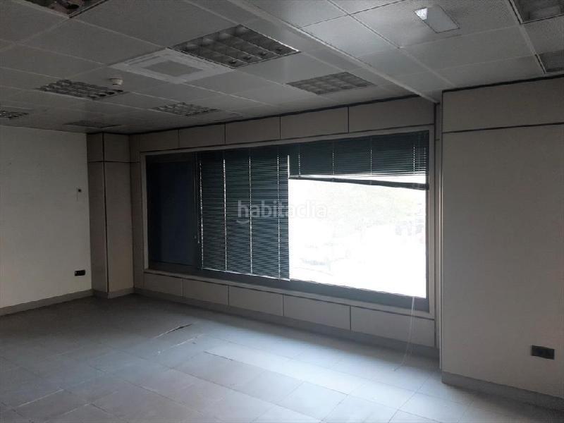 Foto 94172961-37f5-4040-819a-44ab4691080c. Locale commerciale in As Travesas - Balaidos Vigo