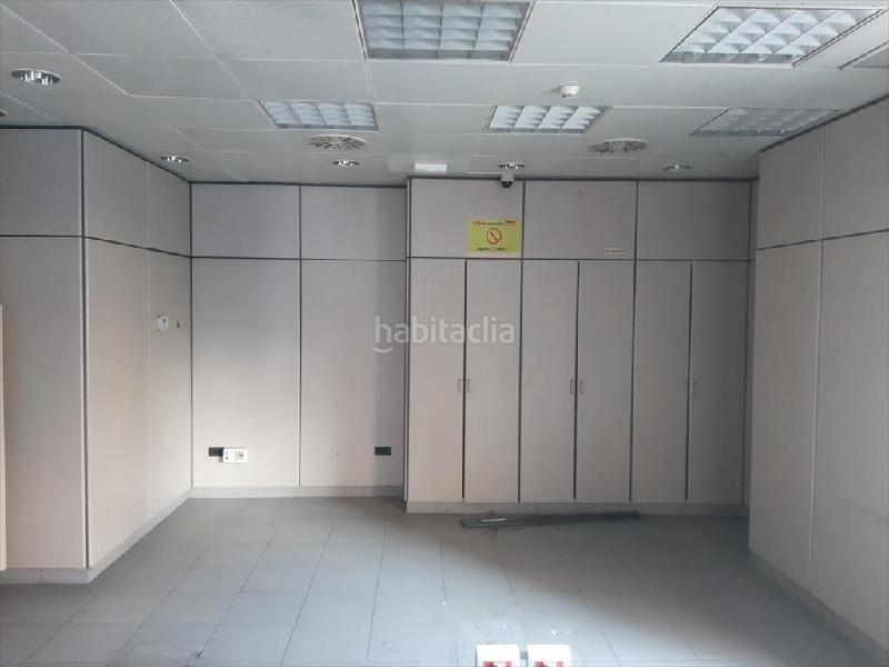 Foto e8cbe212-9028-48ff-af6e-2afdff345ccf. Locale commerciale in As Travesas - Balaidos Vigo