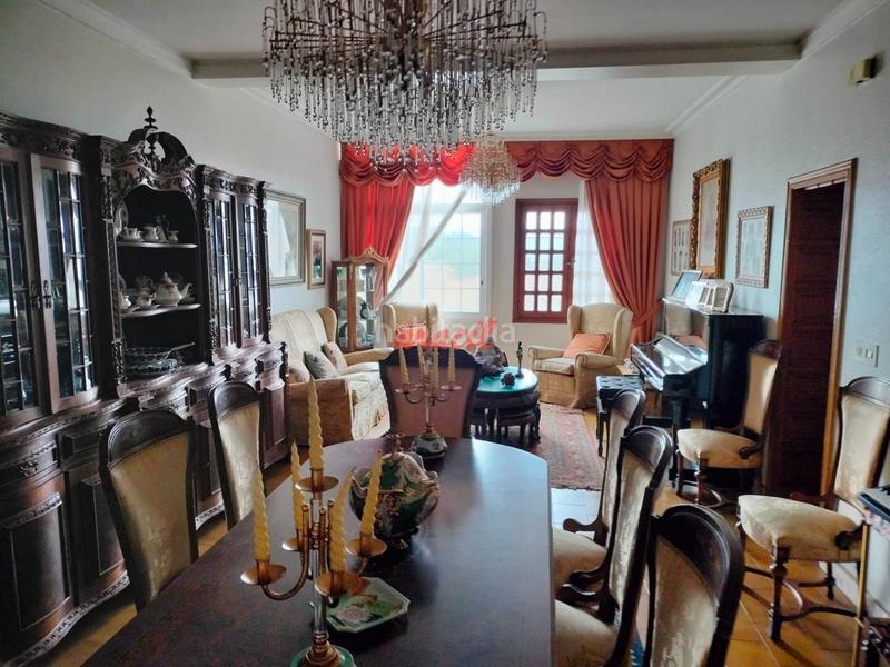 Foto bb250059-c0aa-4ea6-a2c2-ee299e2de9f3. Chalet mit parking in Ventiun Ourense