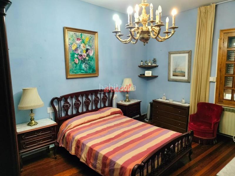 Foto a1a34e1b-f609-4c86-9400-e2b439891007. Chalet avec parking dans Ventiun Ourense