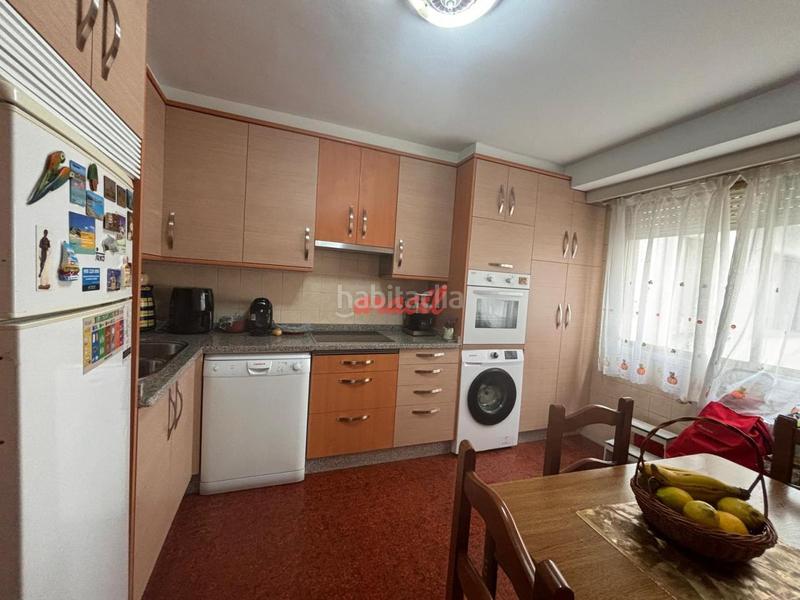 Foto a805515b-93f7-47a2-9a31-ee0d6d7d5ec1. Dúplex en Centro Ourense