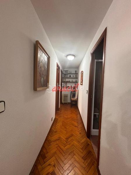 Foto e88027a9-6436-43ce-9f67-85283118fd22. Zweistöckige wohnung mit heizung parking in Centro Ourense