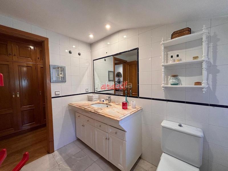 Foto 5175540e-e238-4d65-92ce-8c4190b92194. Casale con riscaldamento parcheggio piscina in Vilamarín