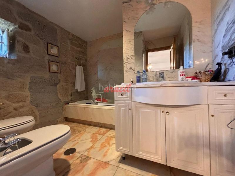 Foto 5b864f85-4cb8-4628-9fb1-ecae8ccc8a6a. Casale con riscaldamento parcheggio piscina in Vilamarín