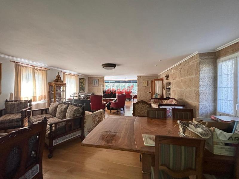 Foto de76e165-ab91-404a-a746-9a35ab5f52a8. Mas avec chauffage parking piscine dans Vilamarín