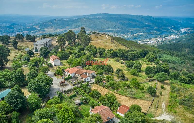 Foto a270b036-8a13-4cb9-8c00-4daaca238698. Chalet en Ventiun Ourense