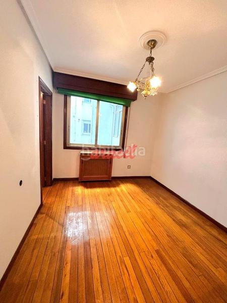 Foto 99d09851-0af2-456d-b214-e8809a87caa7. Appartement avec chauffage parking dans Casco Viejo Ourense