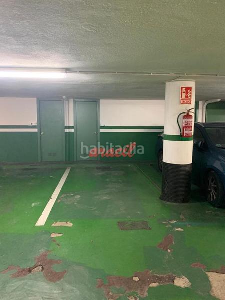 Foto 93296fd0-824f-4a1e-b58e-956bceca5294. Parking voiture dans Centro Ourense