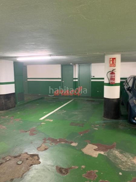Foto fe1b53a0-a45d-4179-b77c-67c60ffc6a1c. Parking voiture dans Centro Ourense