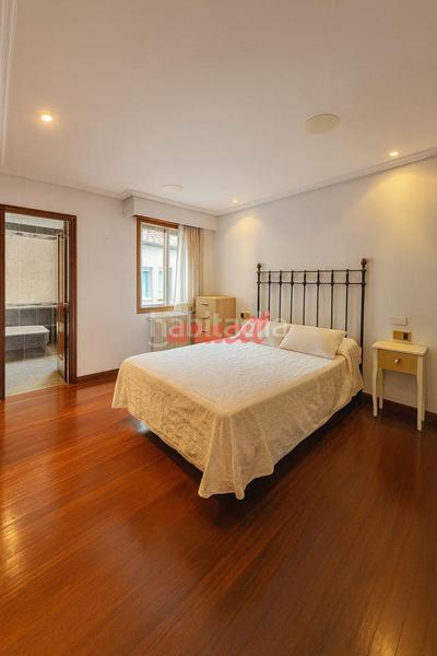 Foto 90c10dd4-7cac-4499-9991-de58bf4103c6. Location appartement avec chauffage parking dans Centro Ourense