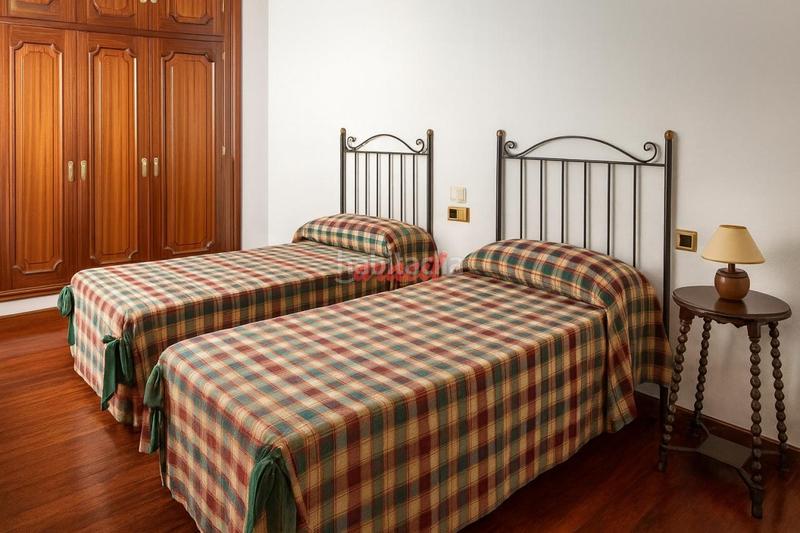 Foto d14c54a4-73a7-4c30-9526-27cb80f6018a. Location appartement avec chauffage parking dans Centro Ourense