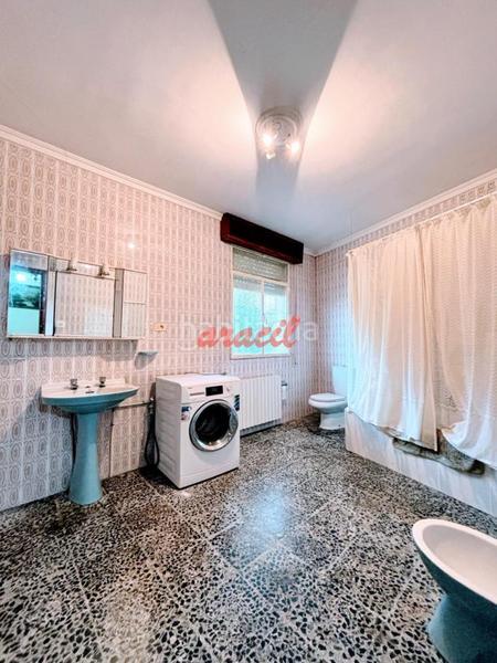 Foto d4339e18-7a3e-4923-bce4-018526c23a73. Casa amb calefacció aparcament a San Rosendo Ourense