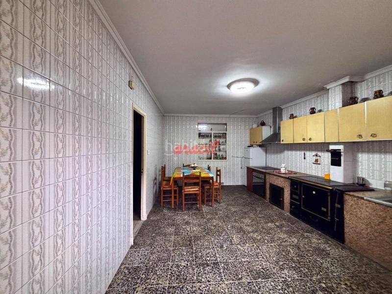 Foto 24d73149-191e-4999-a05e-cfd3e04786d7. Maison avec chauffage parking dans San Rosendo Ourense