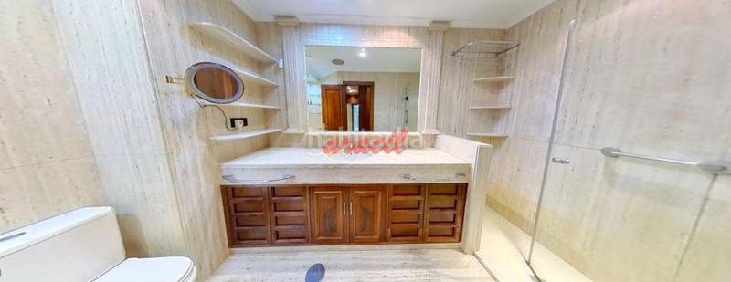 Foto ce9d4c34-8946-411a-b1ef-e1c88fcd5d7f. Appartamento con riscaldamento parcheggio in Centro Ourense