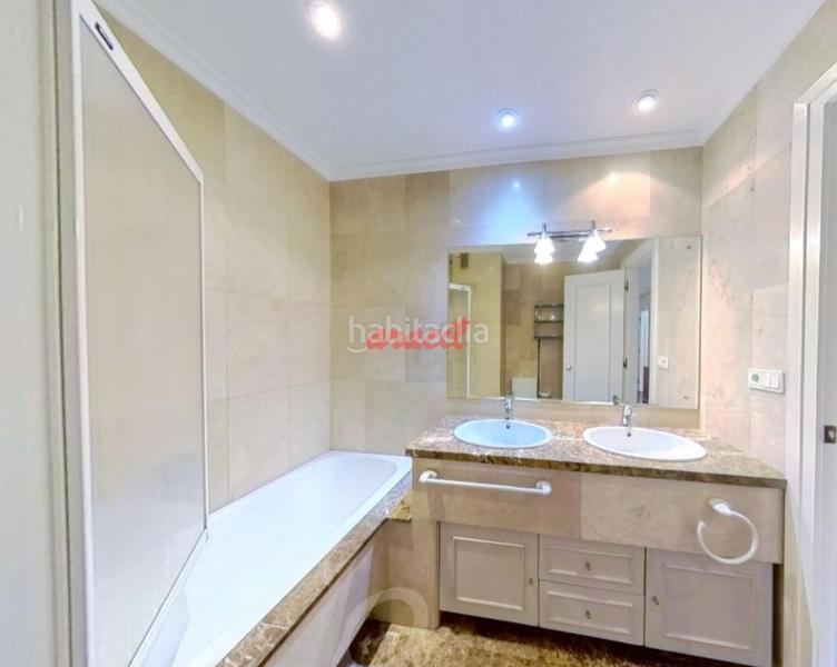 Foto d5b0500b-6677-474f-8ce6-d4dd223ebd64. Piso en Centro Ourense