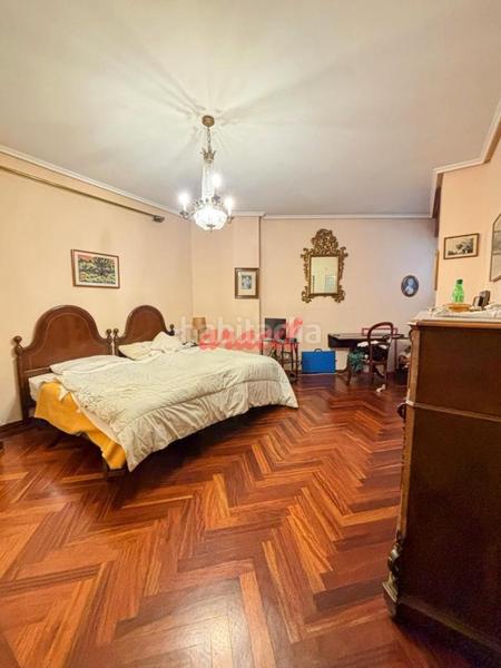 Foto 47f2fc35-726b-4adc-ab3a-f3a947a6622b. Flat with heating parking in Centro Ourense