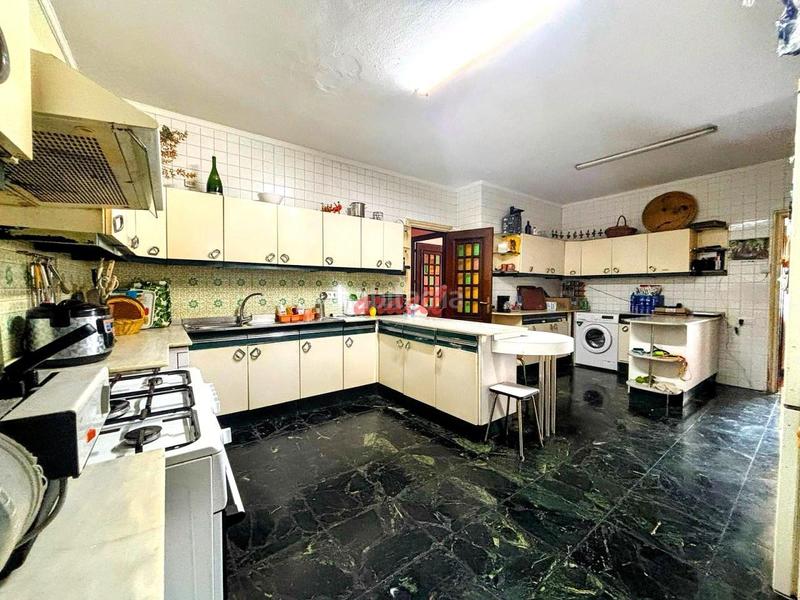 Foto a859df57-dd93-4974-a189-6f753257514d. Flat with heating parking in Centro Ourense