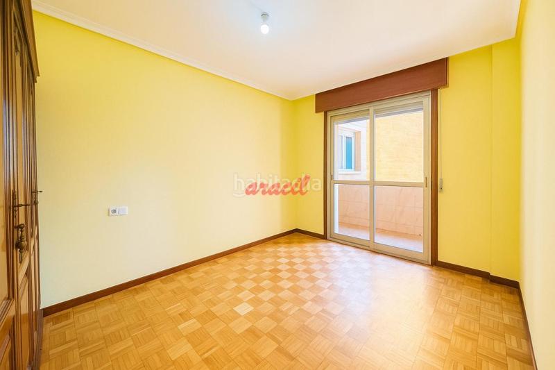 Foto 79b3f2d3-f8a6-46e8-b80e-1757e38f78da. Piso en A Ponte Ourense