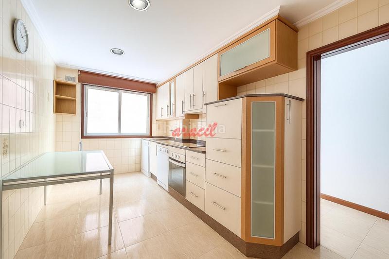 Foto f90cc0c0-0c2d-4283-a5d8-b3792899db7d. Piso en A Ponte Ourense