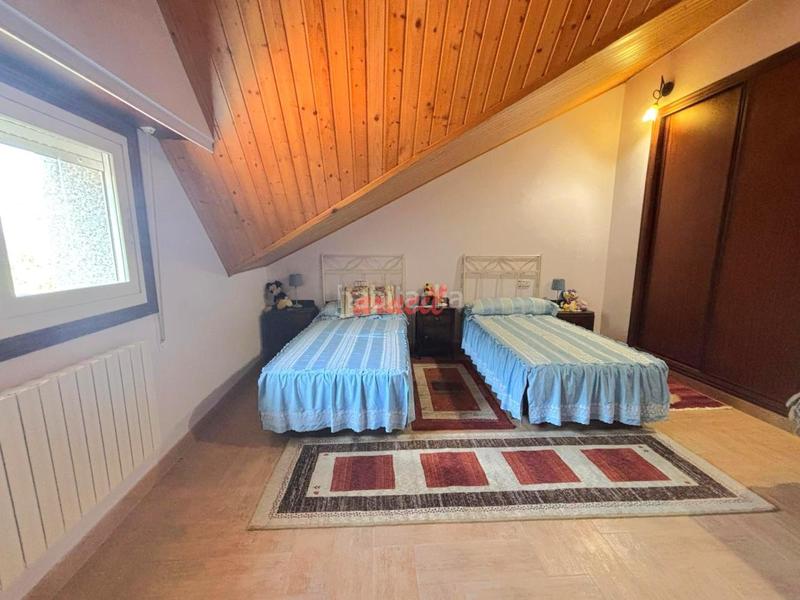 Foto 3979e267-a46a-4d5f-823f-624609711808. Chalet mit heizung parking pool in Toén