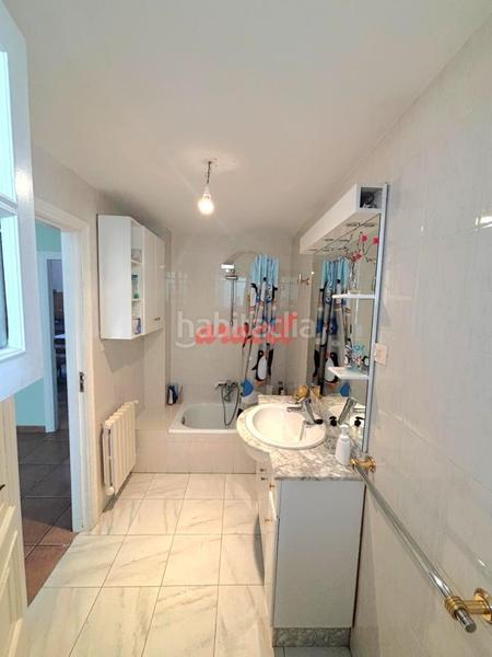 Foto dae92a27-6bcc-4e88-b3b4-18c739c7d398. Chalet mit heizung parking pool in Toén