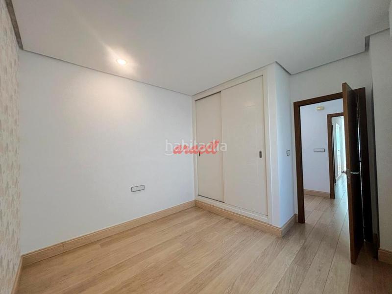 Foto 094436ac-1f6f-45d7-9918-354b548b11a6. Appartamento con riscaldamento in Centro Ourense