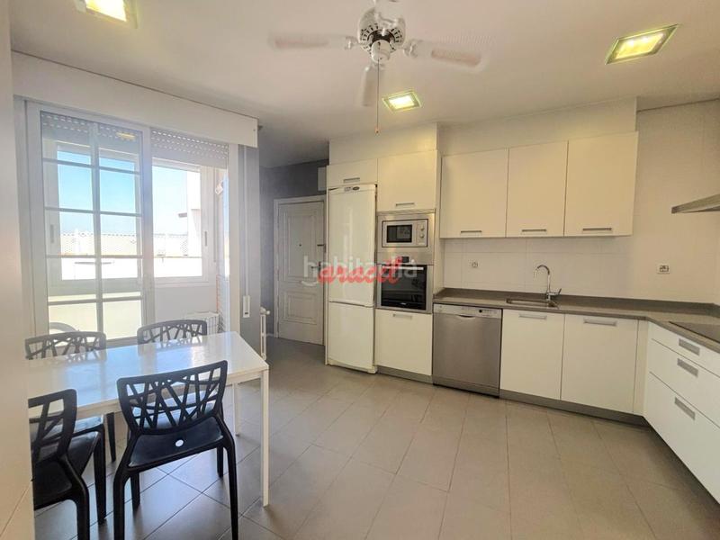 Foto 4cb69014-1954-4ffb-a4ef-1119a4b32ba0. Appartamento con riscaldamento in Centro Ourense