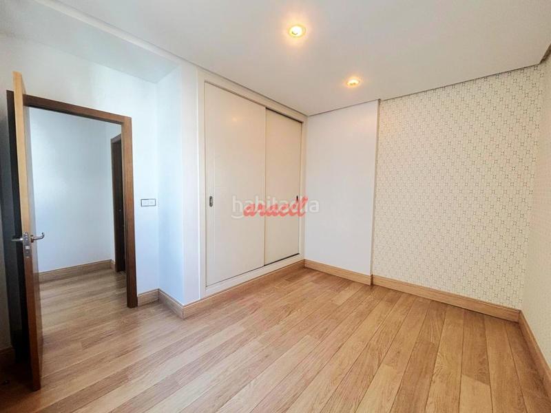 Foto 5991fea4-7cdc-4996-85a6-68d121eff881. Appartamento con riscaldamento in Centro Ourense