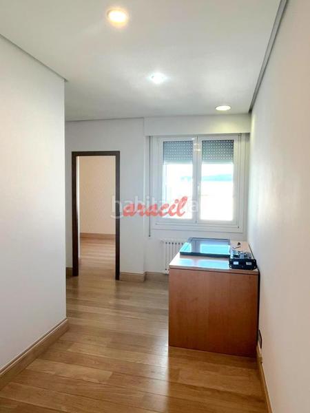 Foto f7cee9c5-f004-44f1-a300-10269c9f9ba4. Appartamento con riscaldamento in Centro Ourense