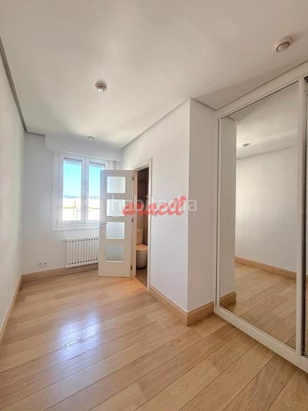 Foto ff32a3bb-42ac-4574-a6b5-01ecfc763756. Piso en Centro Ourense