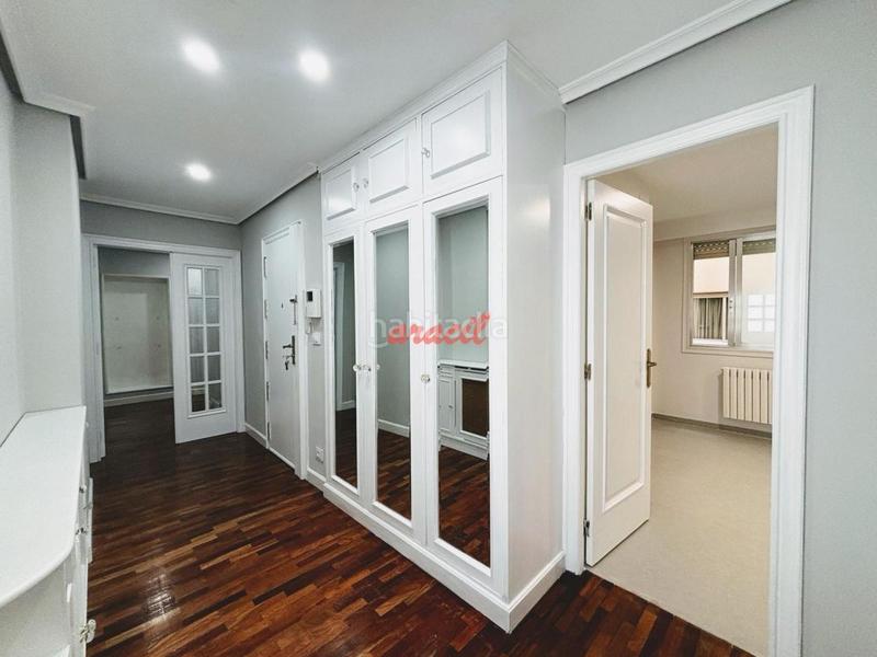 Foto c81dd7ef-fc2b-493c-b584-dabd1de1c8a0. Appartamento con riscaldamento parcheggio in Centro Ourense