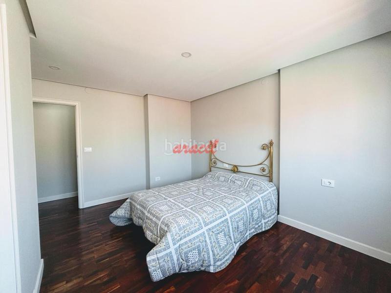 Foto 2d3cb31f-2eba-4ea7-8b00-a24dcbda1610. Appartement avec chauffage parking dans Centro Ourense