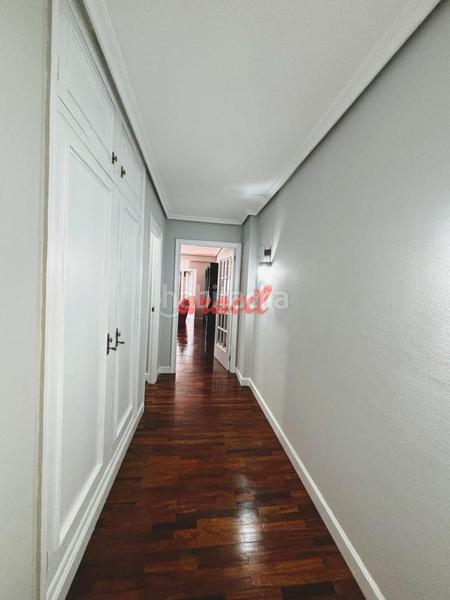 Foto e7fccda3-b952-49d2-9162-8fb52b4b44b8. Piso en Centro Ourense
