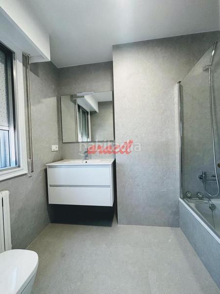 Foto f1d37218-93b2-4c3b-97d2-9fcbf68837d2. Piso en Centro Ourense