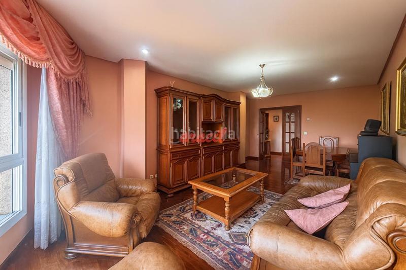 Foto dfab90da-f3bb-429c-b033-4fbf1cc8d46d. Rent flat with heating parking in Ventiun Ourense