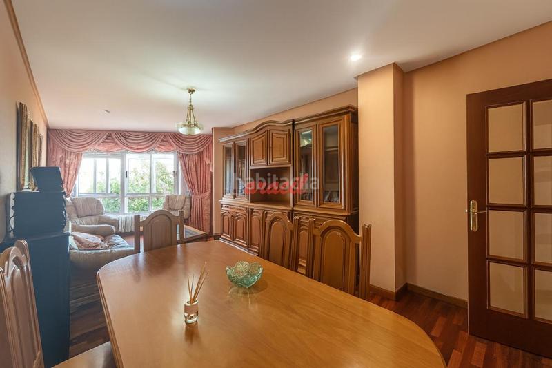 Foto efcc85c3-f6c1-435f-8089-5ca167ab57af. Rent flat with heating parking in Ventiun Ourense