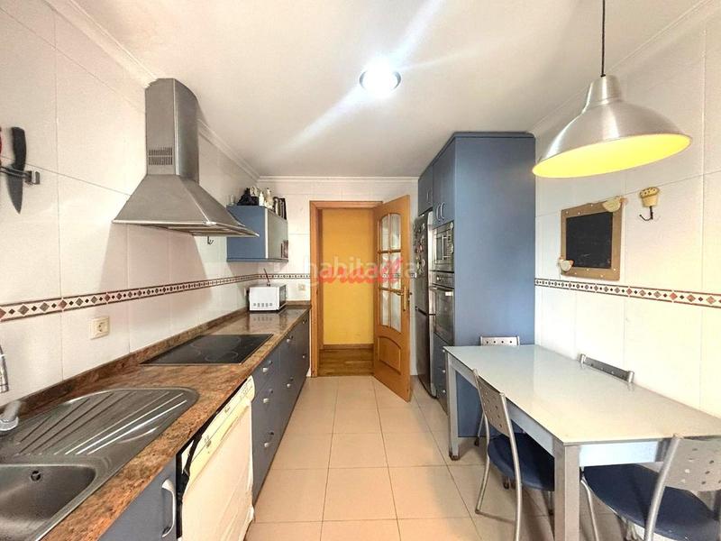 Foto 7512cc84-8e0a-4300-8dd3-01edf8ca1939. Appartement avec chauffage parking dans Universidad Ourense