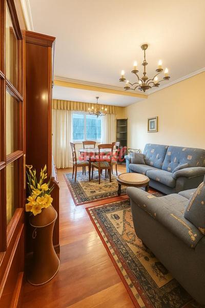 Foto b7cb560a-c09a-4906-b0c0-f9f7ed0c615b. Appartement avec chauffage parking dans Centro Ourense